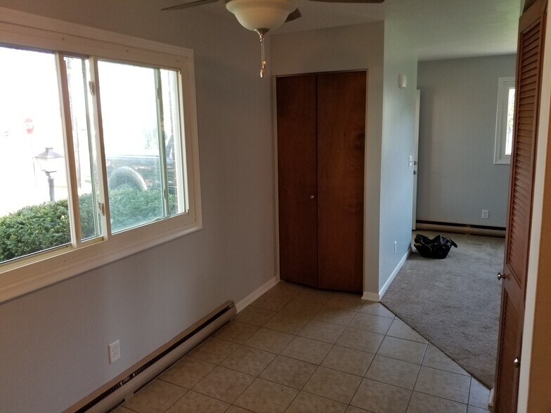 Building Photo - 1427 Glenwood St