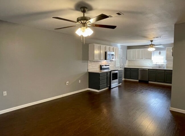 Building Photo - 2311 Ave G