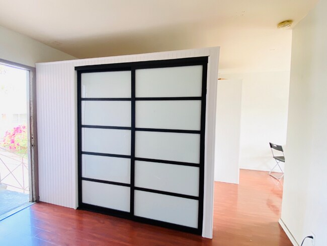 Building Photo - 2020 Cloverfield Blvd