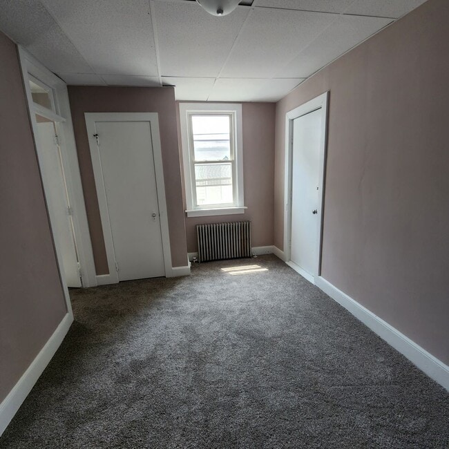 Building Photo - Charming 4BR/1.5BA Home | Modern Finishes | Open Layout | Heart of York City!
