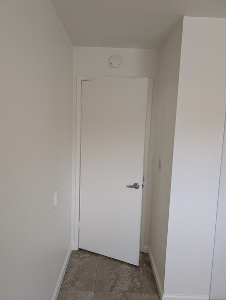 Building Photo - 4435 Bonnie Brae St