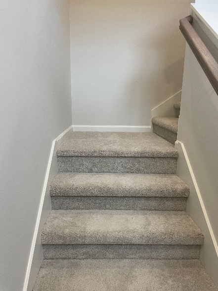 Building Photo - 1715 Manuka Ln