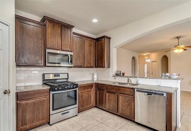 Building Photo - 104 Beech Creek Ln