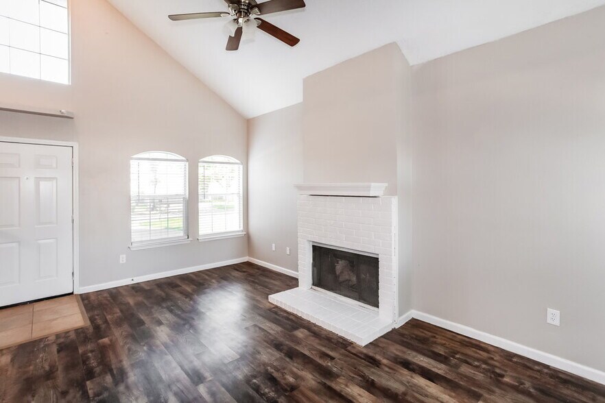 Building Photo - 5904 Stone Meadow Ln