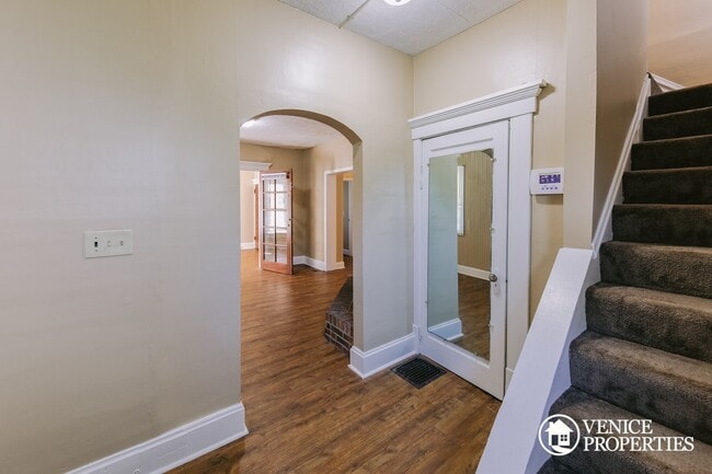 Building Photo - 4 Bedroom on OSU Campus