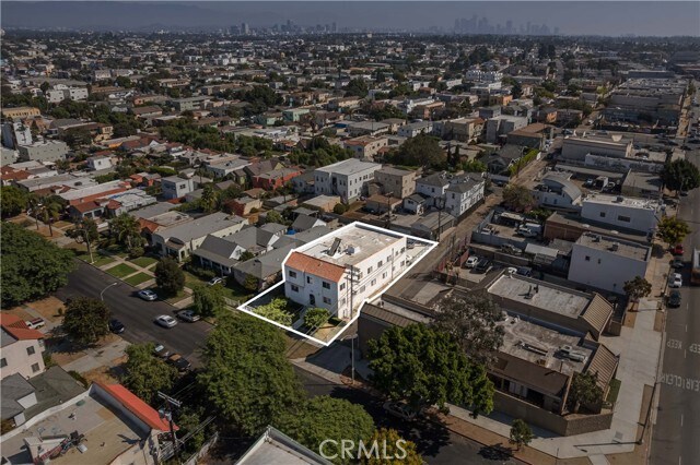 Building Photo - 1858 S Orange Dr