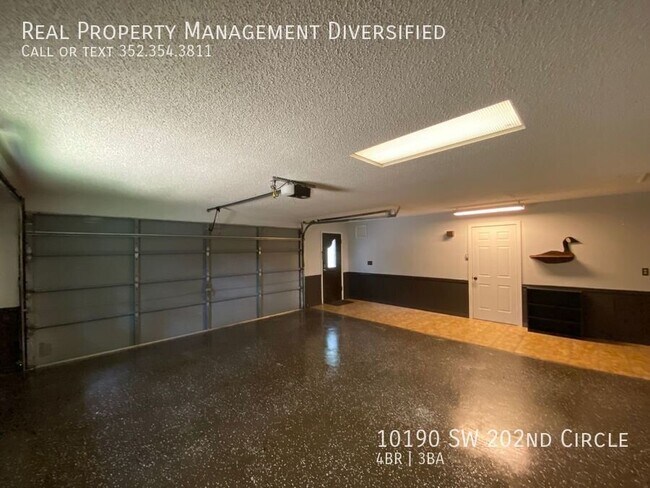 Building Photo - 10190 SW 202nd Cir