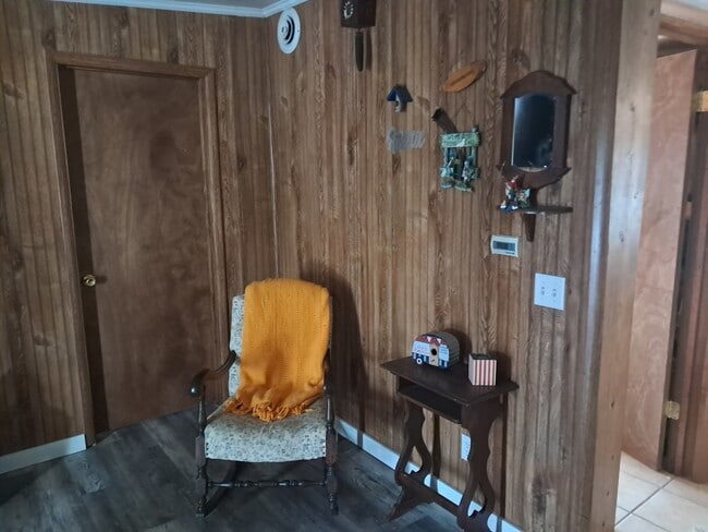 Building Photo - 239 Mallard Ln