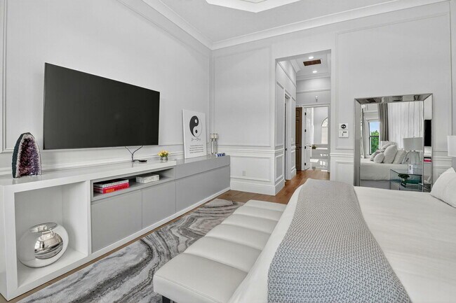 Building Photo - 16892 Strasbourg Ln