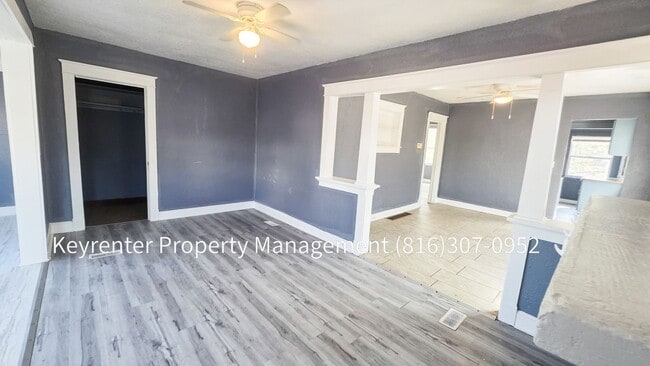 Building Photo - 2 Bed 1 Bath ready to rent!