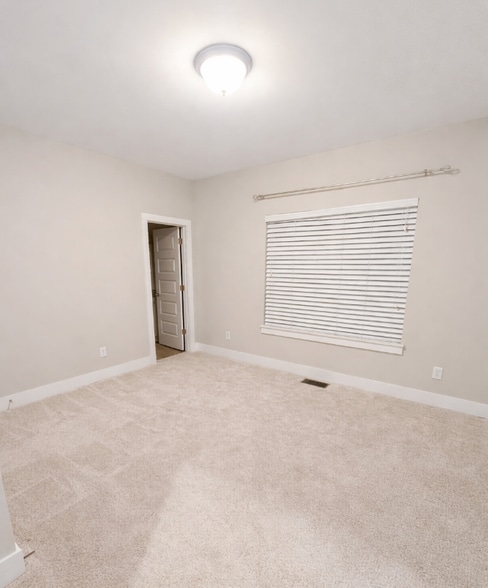 Building Photo - 5521 Kentucky Ave