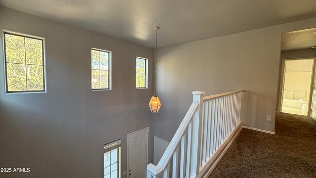 Building Photo - 14719 W Poinsettia Dr