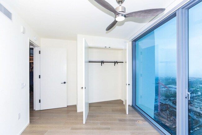 Building Photo - KOULA 2b2b1pkg Ready to Move In!