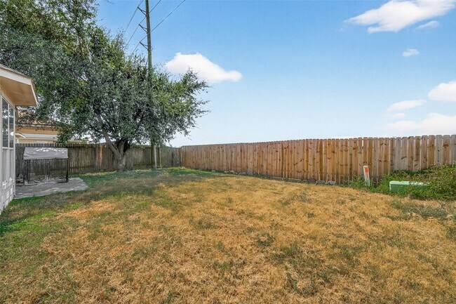 Building Photo - 21339 Bella Jess Dr