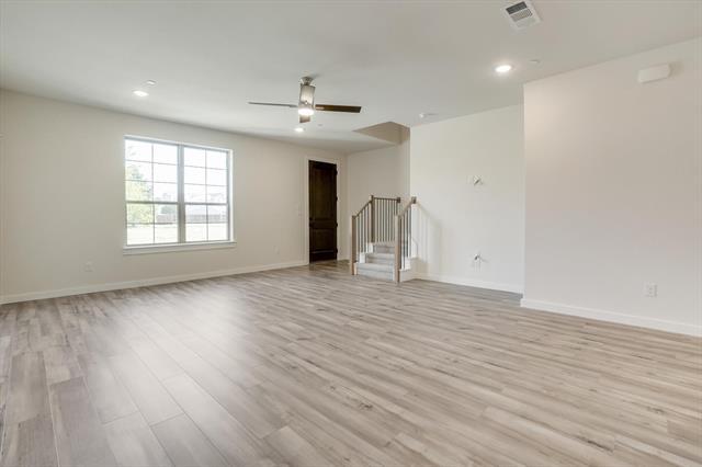 Building Photo - 679 Watersedge Ct