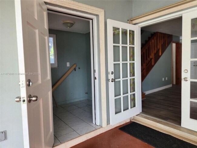 Building Photo - 3620 SW 106th Ave