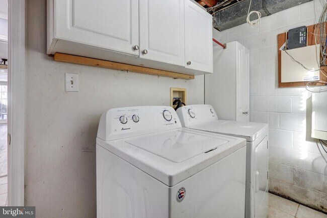 Building Photo - 2828 Beckon Dr