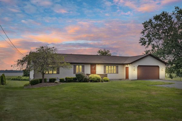 Building Photo - 306 Manitou Beach Rd