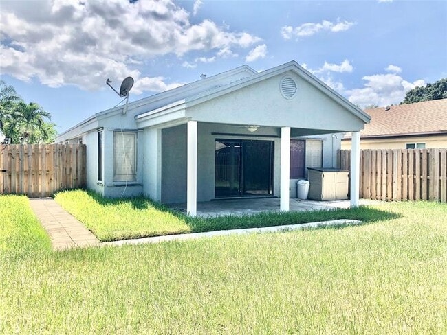 Building Photo - 2070 NW 37th Ave