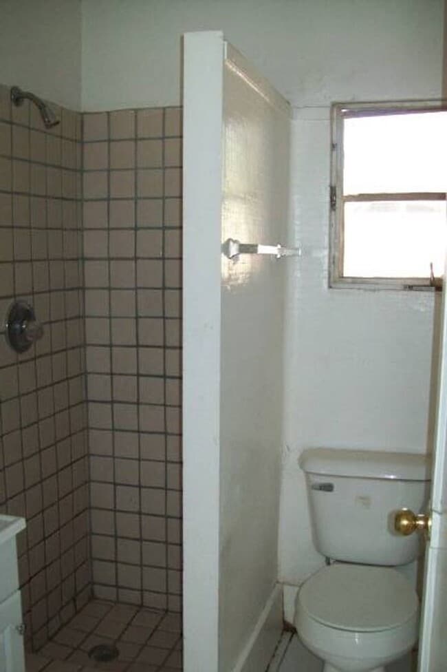 Building Photo - **Cozy 1-Bedroom Home in Tempe**