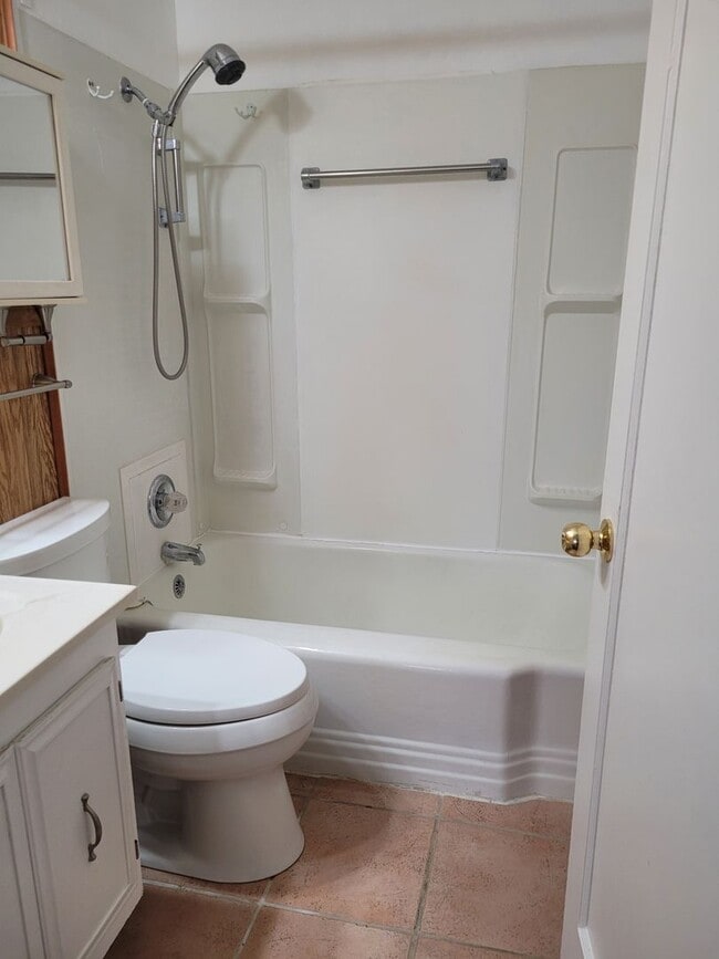 Building Photo - 1/2 OFF JUNE RENT - House in Ephrata