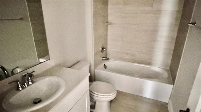 Building Photo - 600 Midnight Oak Dr