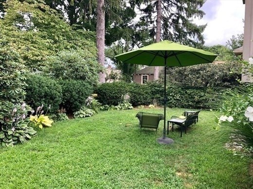 Building Photo - 11 Briarfield Rd