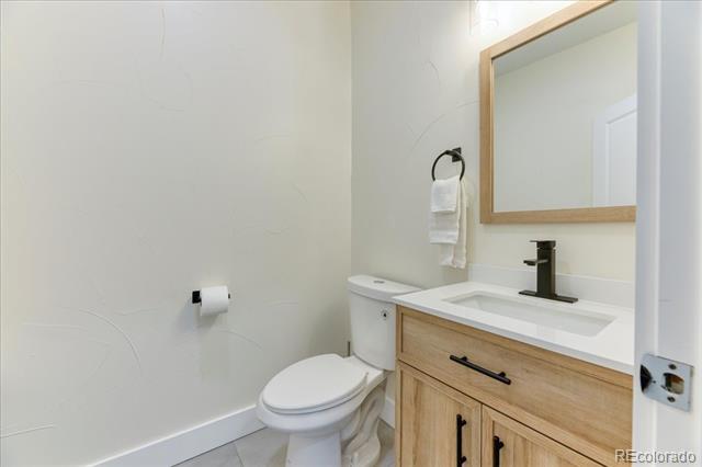 Building Photo - 59 S Irving St