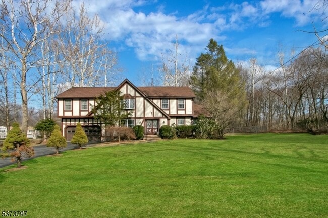 Primary Photo - 619 Osio Ln