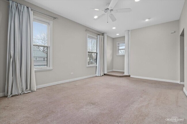 Building Photo - 217 Washburn St