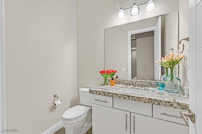 Building Photo - 65 Garibaldi Wy