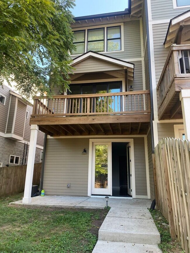Building Photo - Prime East End Rental Home