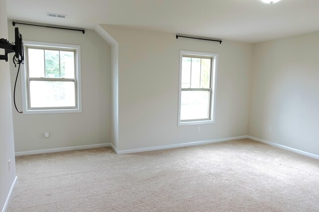 Building Photo - 24 Noble Wing Ln