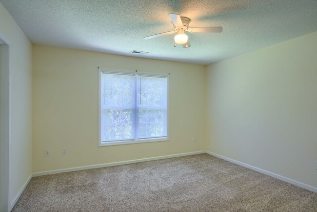 Building Photo - 607 Riva Ridge Rd