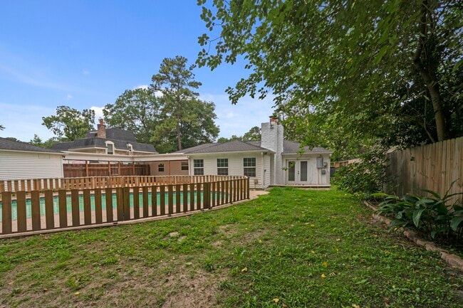 Building Photo - 10519 Fawnview Dr
