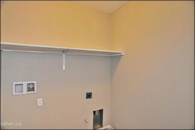 Building Photo - 14176 Charles Pollock Ave