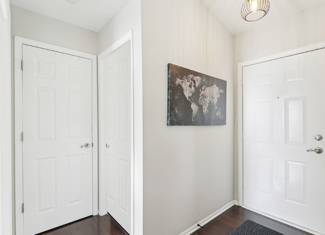 Building Photo - 1374 Cunat Ct