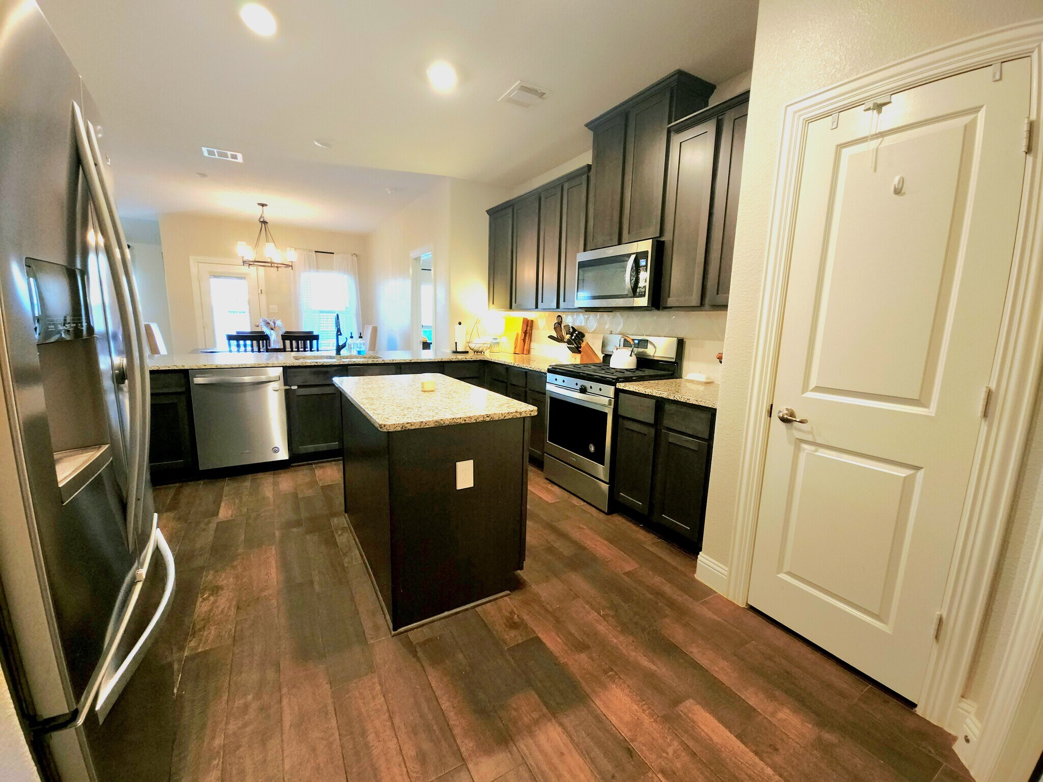 Building Photo - 3012 Denver Ave