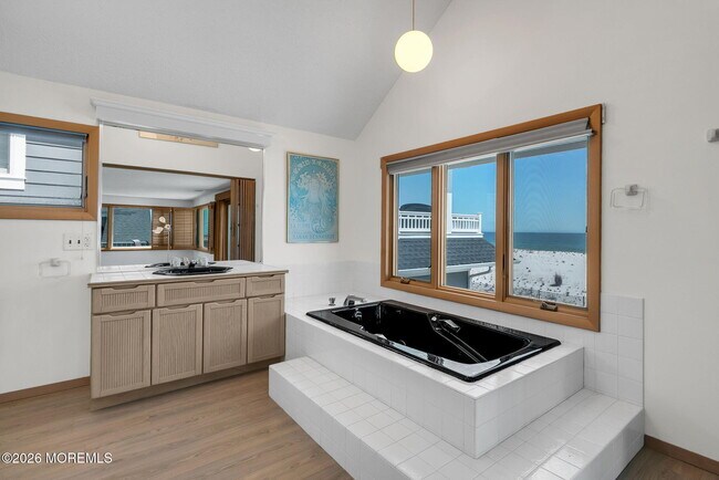 Building Photo - 304 Oceanfront
