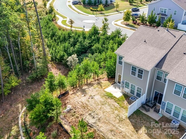 Building Photo - 574 Altamonte Dr
