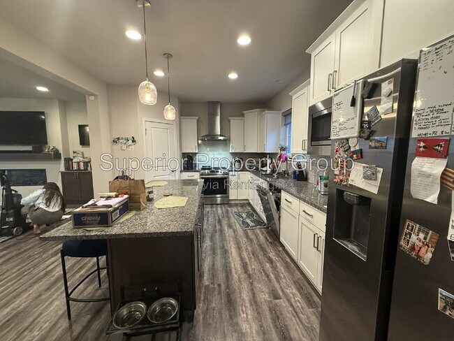 Building Photo - 2865 Endive Dr