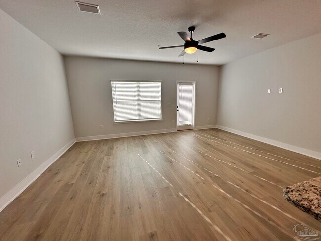Building Photo - 7067 Cedar Grv Rd