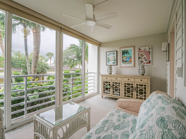 Building Photo - 8444 Oceanside Dr