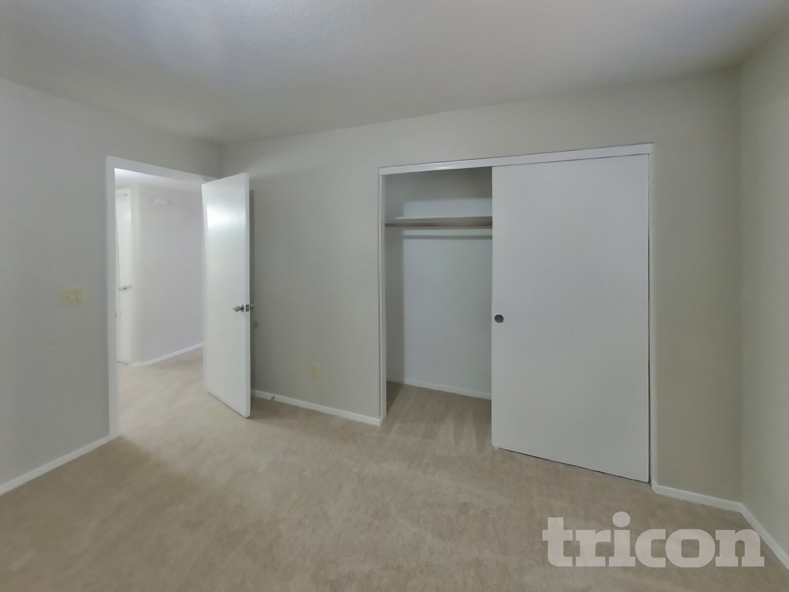Building Photo - 8988 W Tuckey Ln