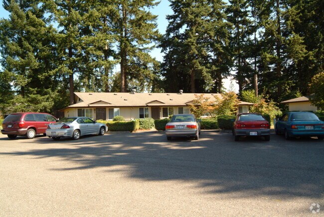 Building Photo - Forest Hills Apartments