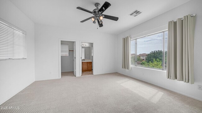 Building Photo - 5131 W El Cortez Trail