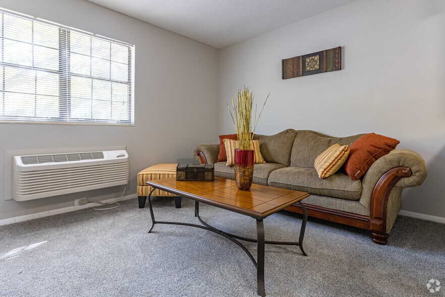 Embassy Apartments 1290 Hatfield Dr Evansville IN 47714 Apartment