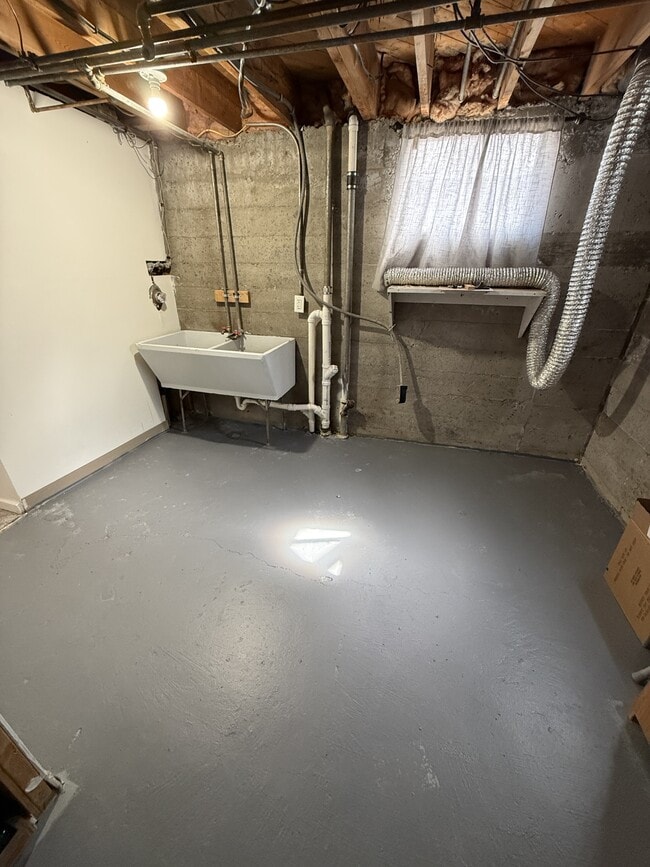 Building Photo - 628 3rd Ave NW