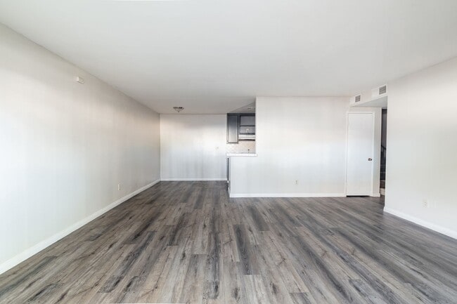Building Photo - 2 bed 1 bath unit in Hacienda Heights, CA 91745
