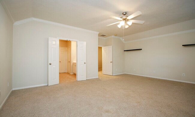 Building Photo - 11 Aquiline Oaks Pl